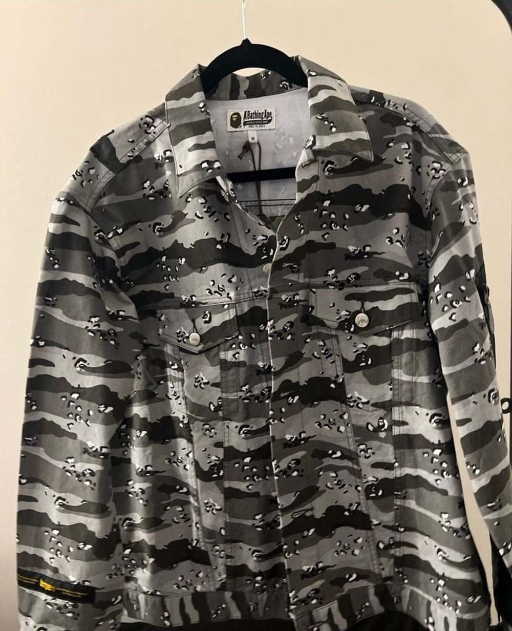 BAPE Desert Camo Loose Fit Trucker Jacket Size M Camouflage Denim Jacket